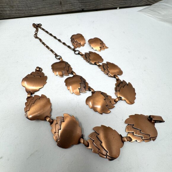 Vintage Copper Leaf Necklace & Earrings Bracelet Set With Art Deco-Inspired Desi - Picture 3 of 8